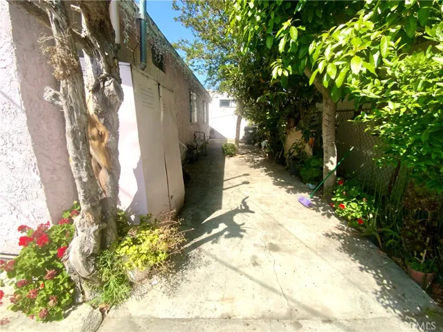 Rear/Residential Unit