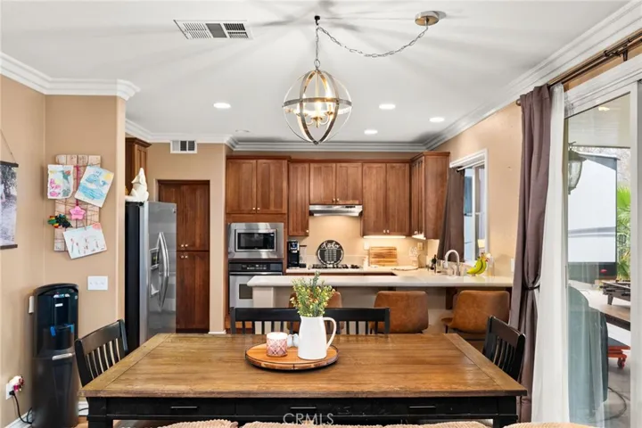 16422 Empire Lakes Court, Fontana, California 92336