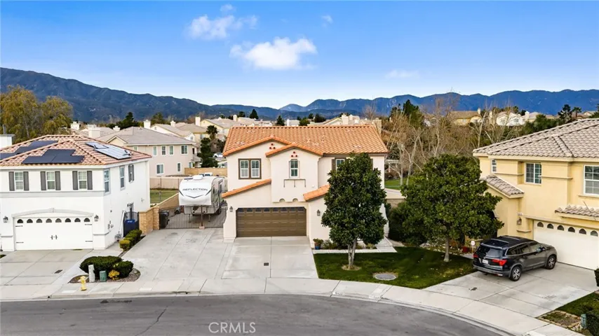 16422 Empire Lakes Court, Fontana, California 92336