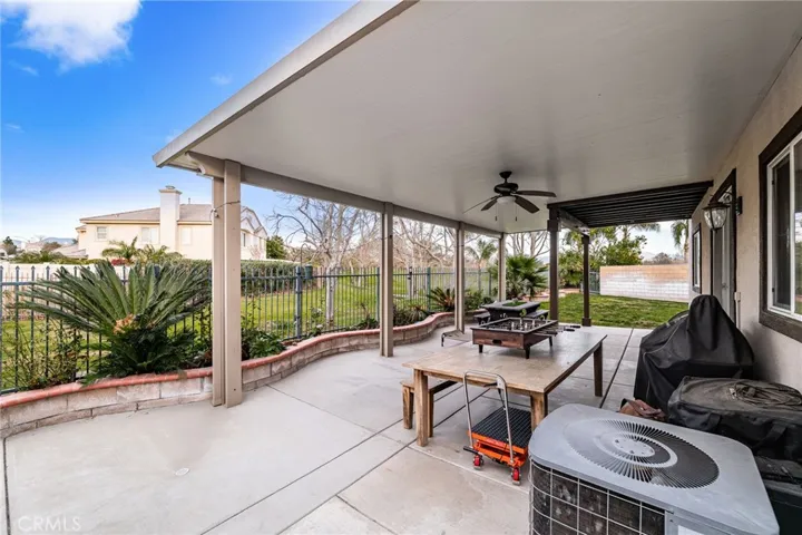 16422 Empire Lakes Court, Fontana, California 92336