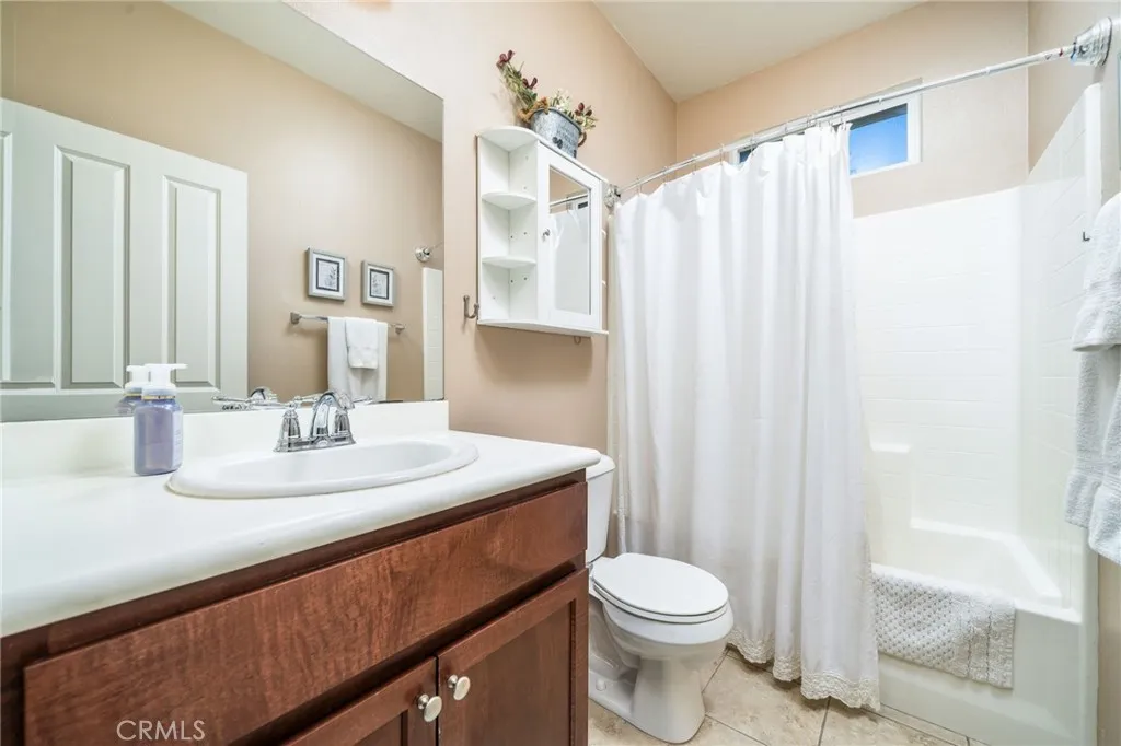 16001 Chase Road 72, Fontana, California 92336 home-pic-17