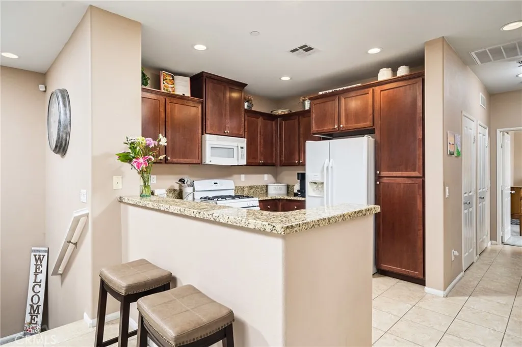 16001 Chase Road 72, Fontana, California 92336 home-pic-11