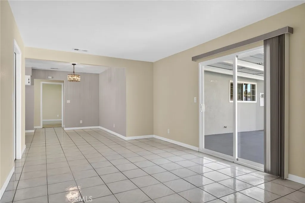 4731 Hamilton Avenue, Oxnard, California 93033 home-pic-11