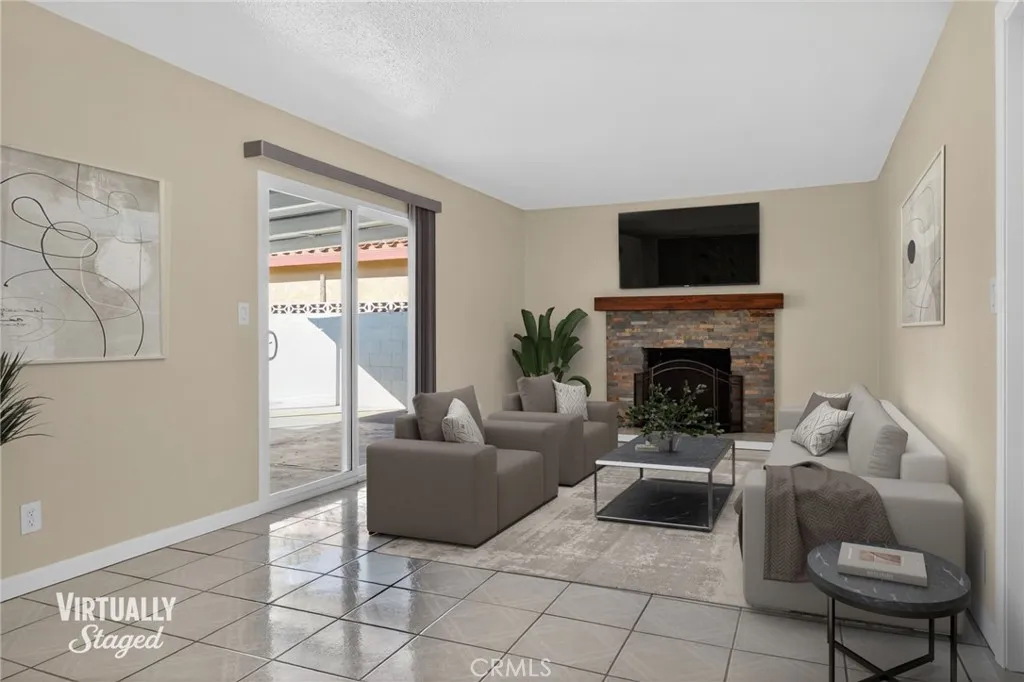 4731 Hamilton Avenue, Oxnard, California 93033 home-pic-9