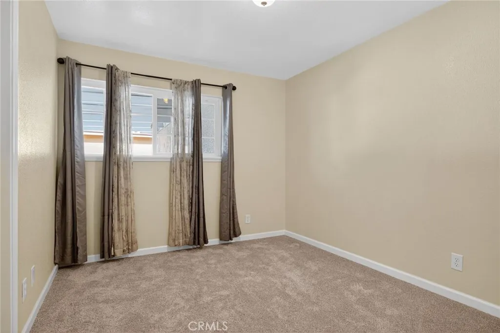 4731 Hamilton Avenue, Oxnard, California 93033 home-pic-19