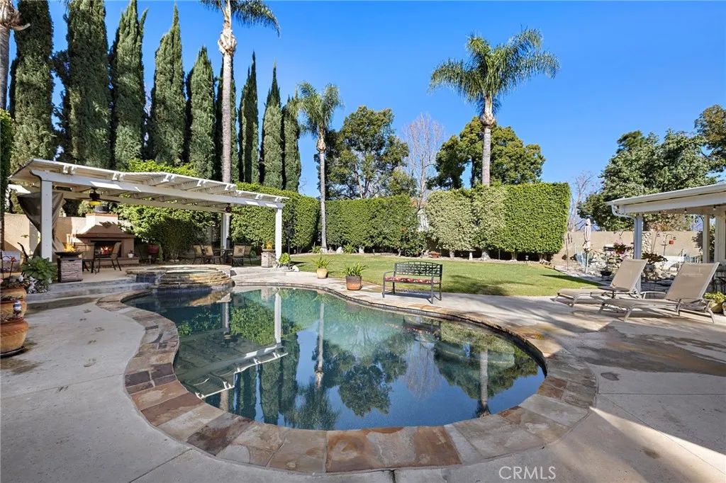 3403 Cedarglen Rd, Ontario, California 91761 home-pic-40