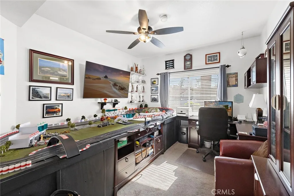 3403 Cedarglen Rd, Ontario, California 91761 home-pic-20