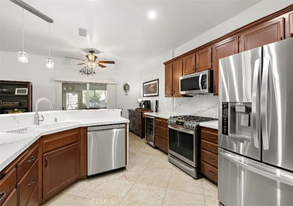 3403 Cedarglen Rd, Ontario, California 91761 home-pic-15