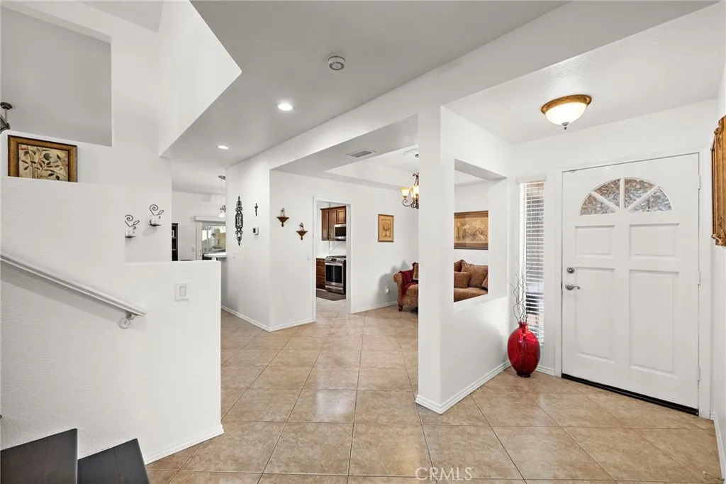 3403 Cedarglen Rd, Ontario, California 91761 home-pic-5