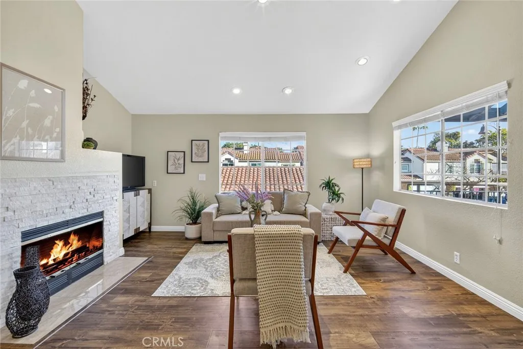 21897 Southgate, Mission Viejo, California 92692 home-pic-4