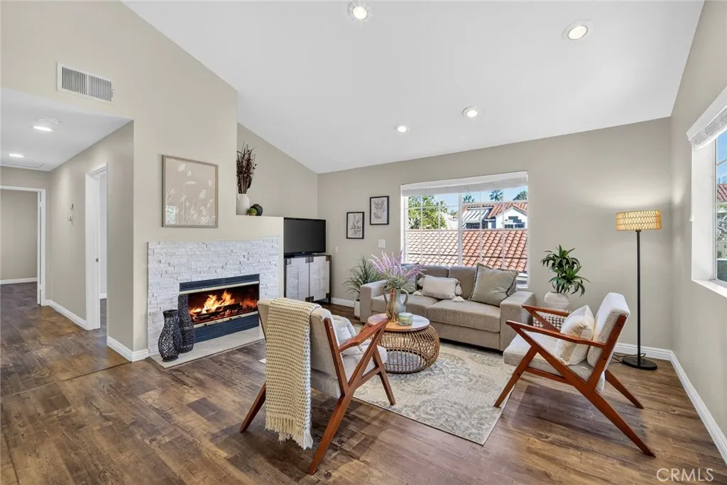 21897 Southgate, Mission Viejo, California 92692 home-pic-3