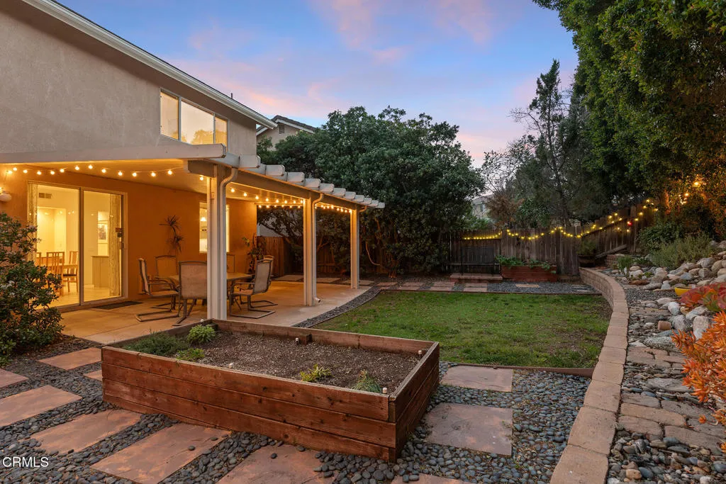 15137 Trail View Court, Los Angeles, California 91342 home-pic-24