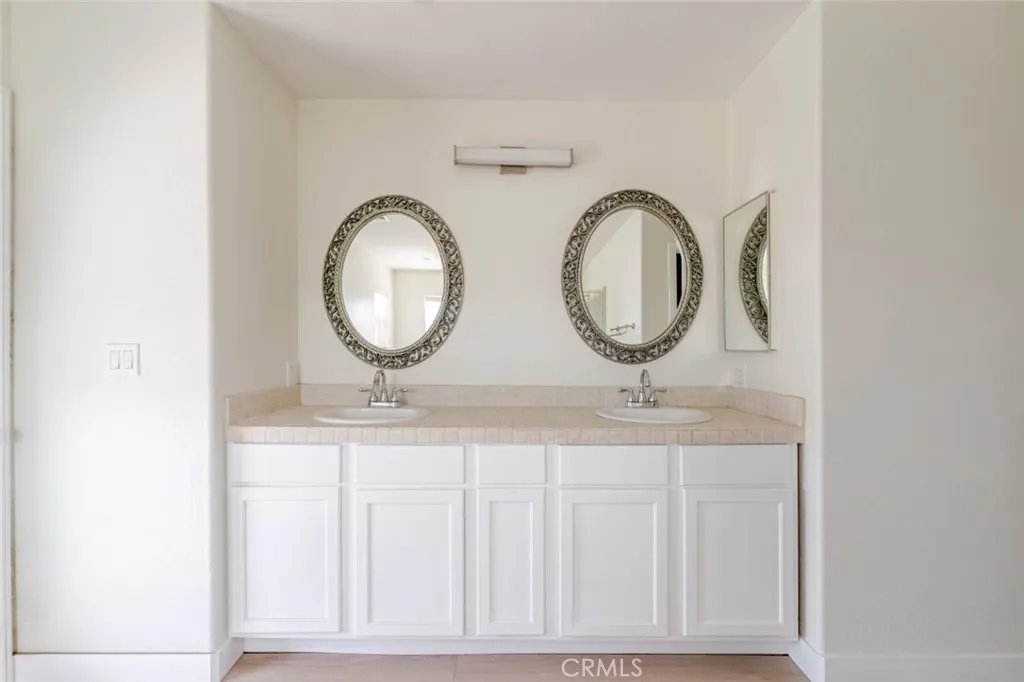 2575 Rale Drive, Palmdale, California 93550 home-pic-21