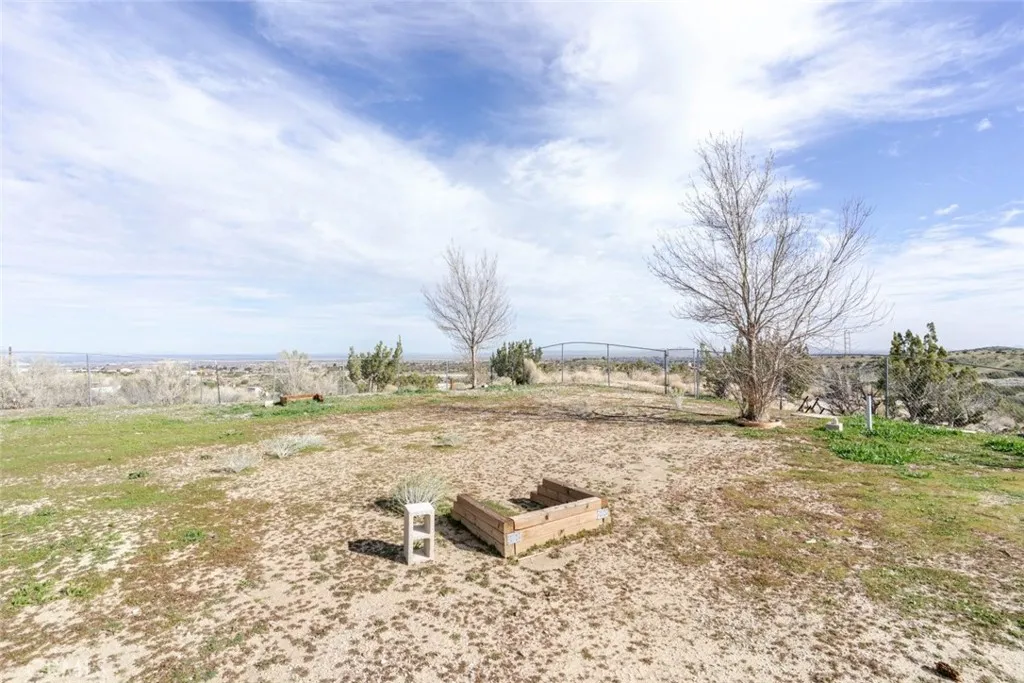 2575 Rale Drive, Palmdale, California 93550 home-pic-31