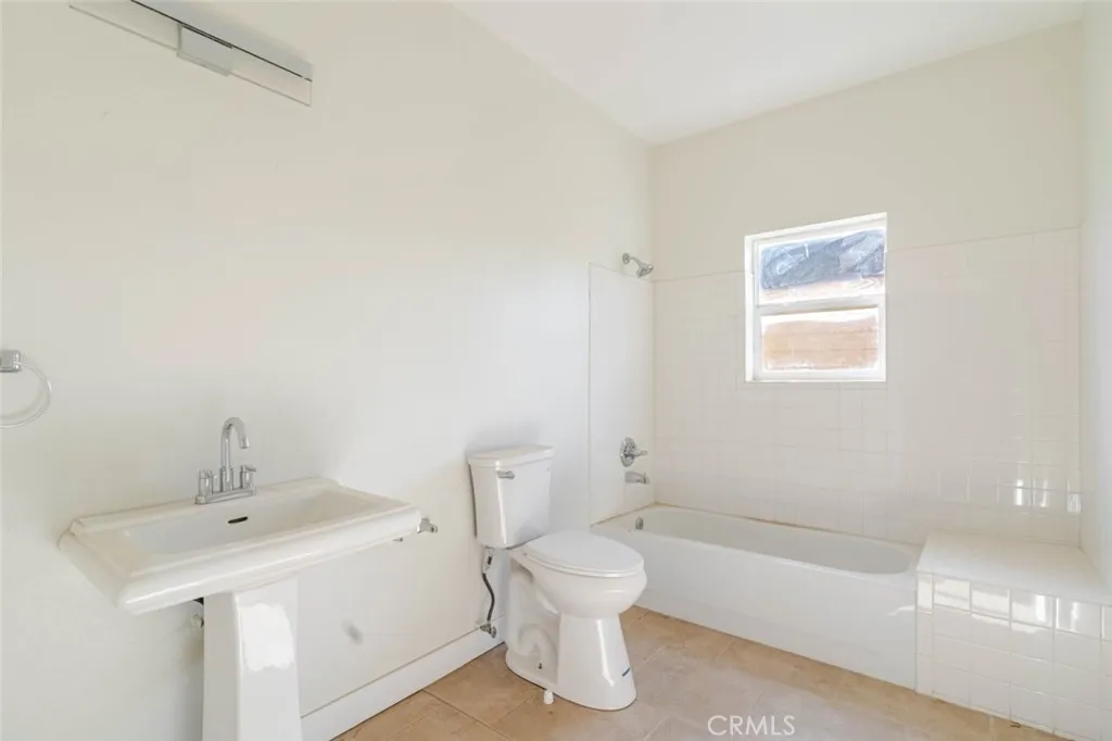2575 Rale Drive, Palmdale, California 93550 home-pic-19