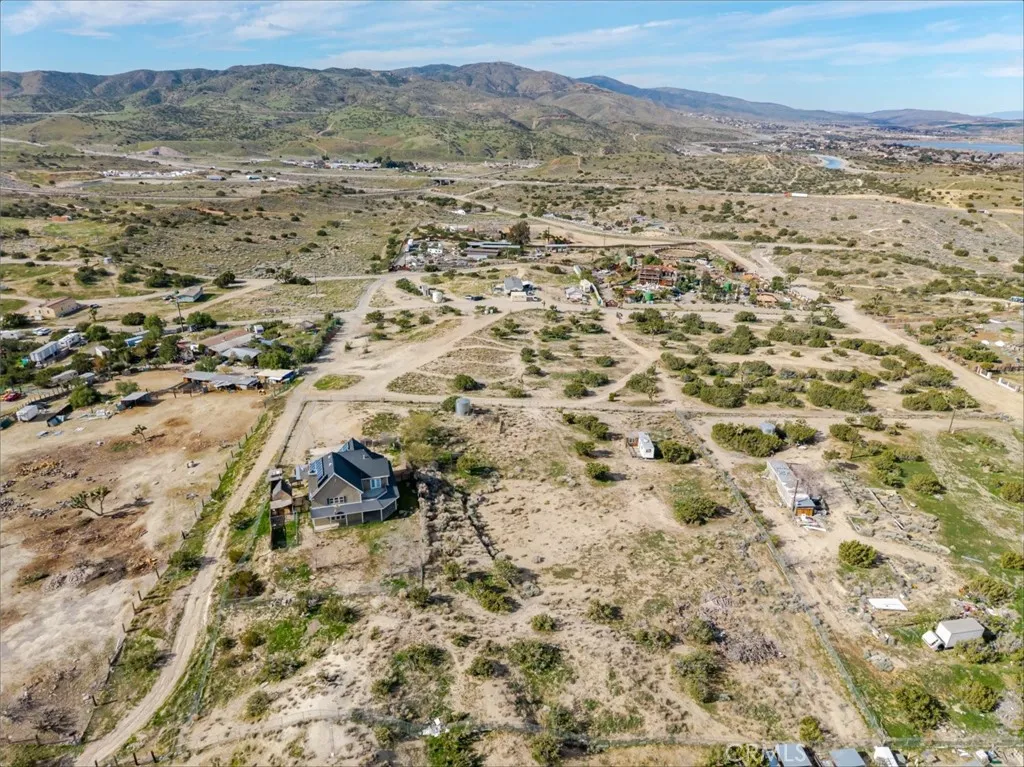 2575 Rale Drive, Palmdale, California 93550 home-pic-39