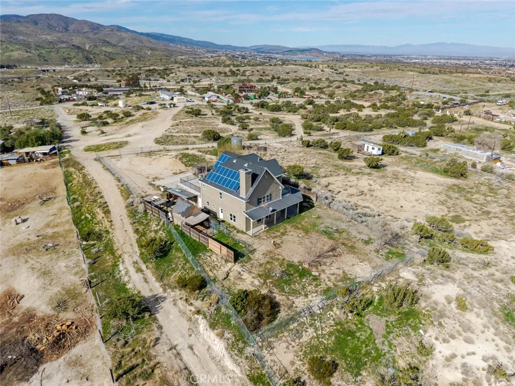 2575 Rale Drive, Palmdale, California 93550 home-pic-40