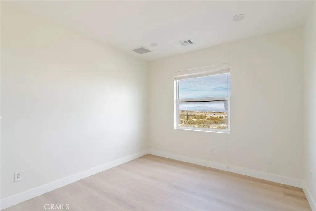 2575 Rale Drive, Palmdale, California 93550 home-pic-15