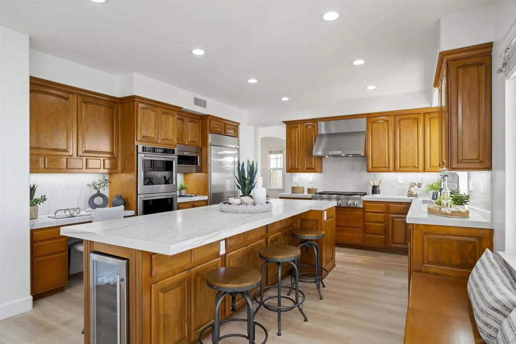 11127 Breckenridge Dr, San Diego, California 92131 home-pic-6