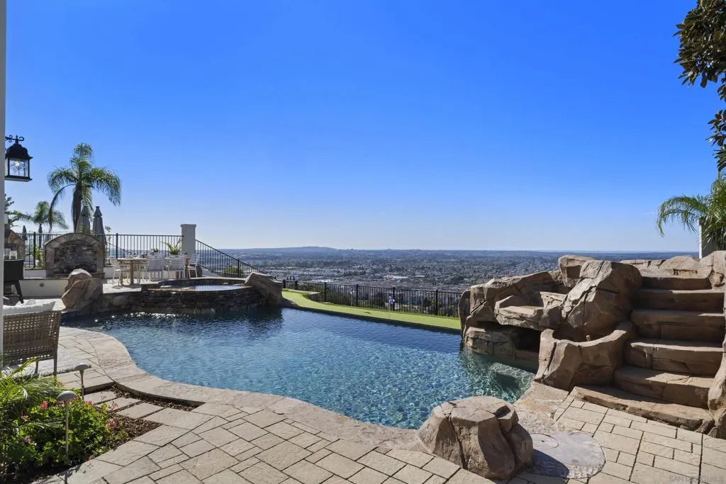 11127 Breckenridge Dr, San Diego, California 92131 home-pic-62