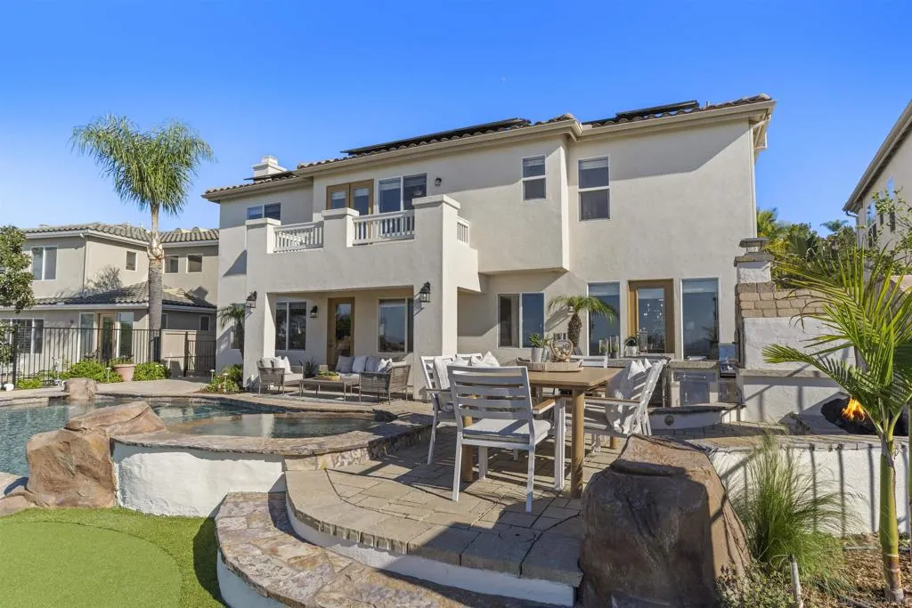 11127 Breckenridge Dr, San Diego, California 92131 home-pic-9