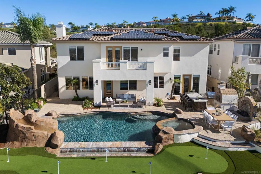 11127 Breckenridge Dr, San Diego, California 92131 home-pic-16