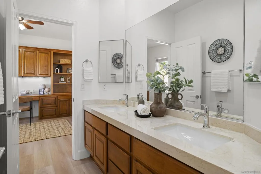 11127 Breckenridge Dr, San Diego, California 92131 home-pic-48