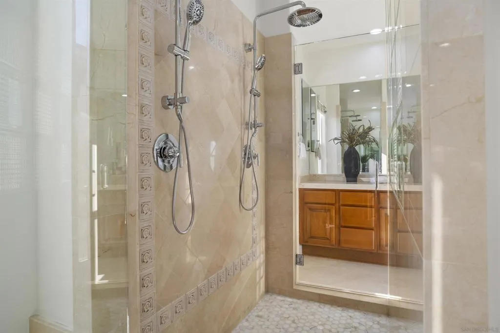 11127 Breckenridge Dr, San Diego, California 92131 home-pic-41