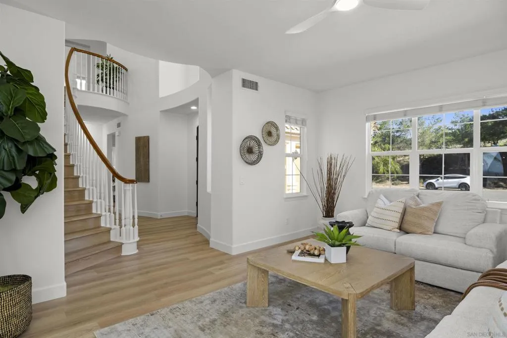 11127 Breckenridge Dr, San Diego, California 92131 home-pic-3