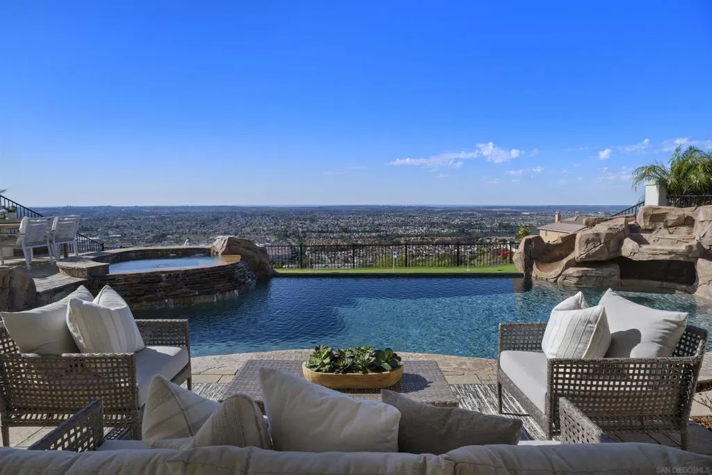 11127 Breckenridge Dr, San Diego, California 92131 home-pic-2