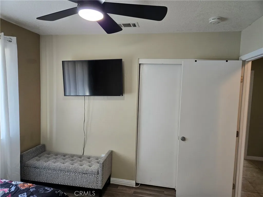 11558 Hemlock, Hesperia, California 92345 home-pic-24