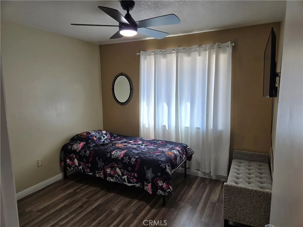 11558 Hemlock, Hesperia, California 92345 home-pic-23