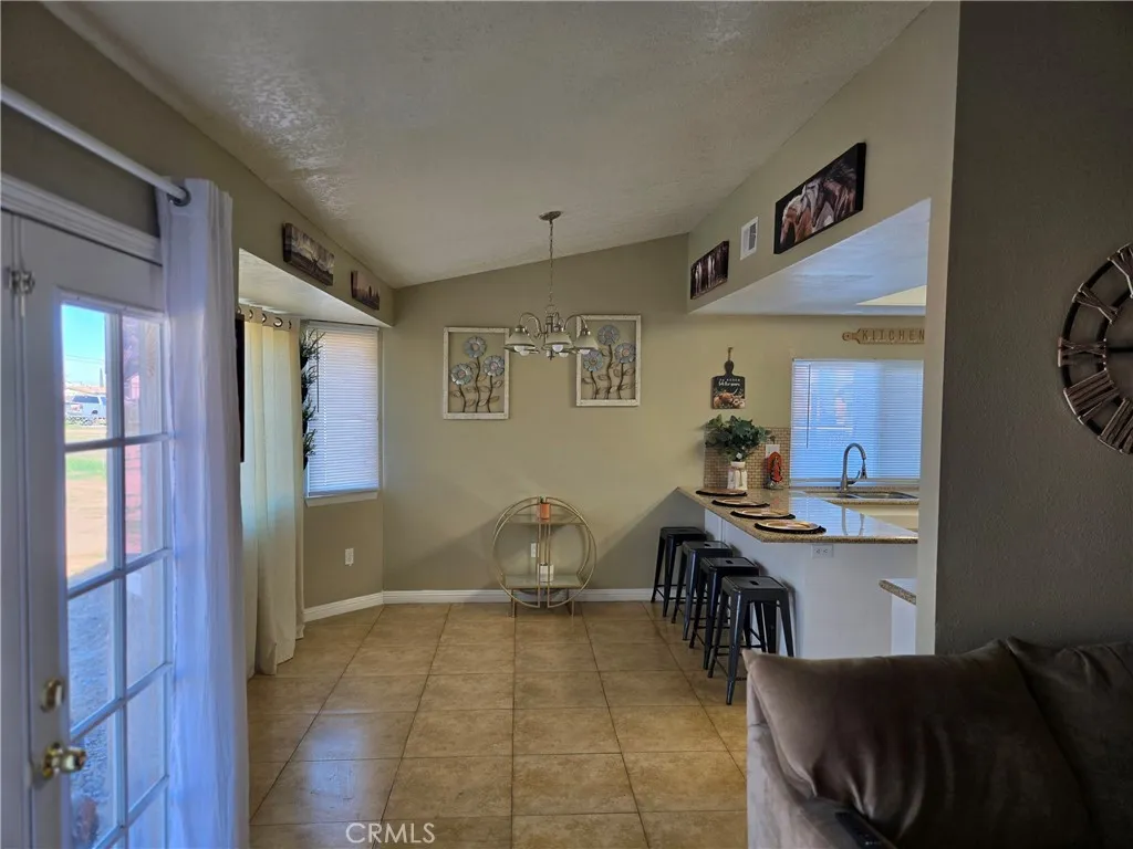 11558 Hemlock, Hesperia, California 92345 home-pic-6