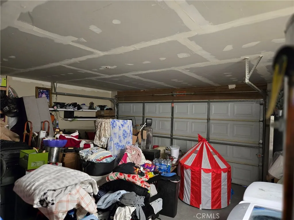 11558 Hemlock, Hesperia, California 92345 home-pic-25