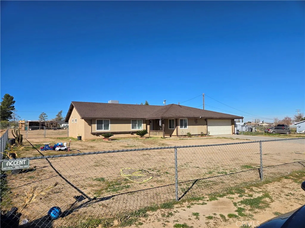 11558 Hemlock, Hesperia, California 92345 home-pic-2