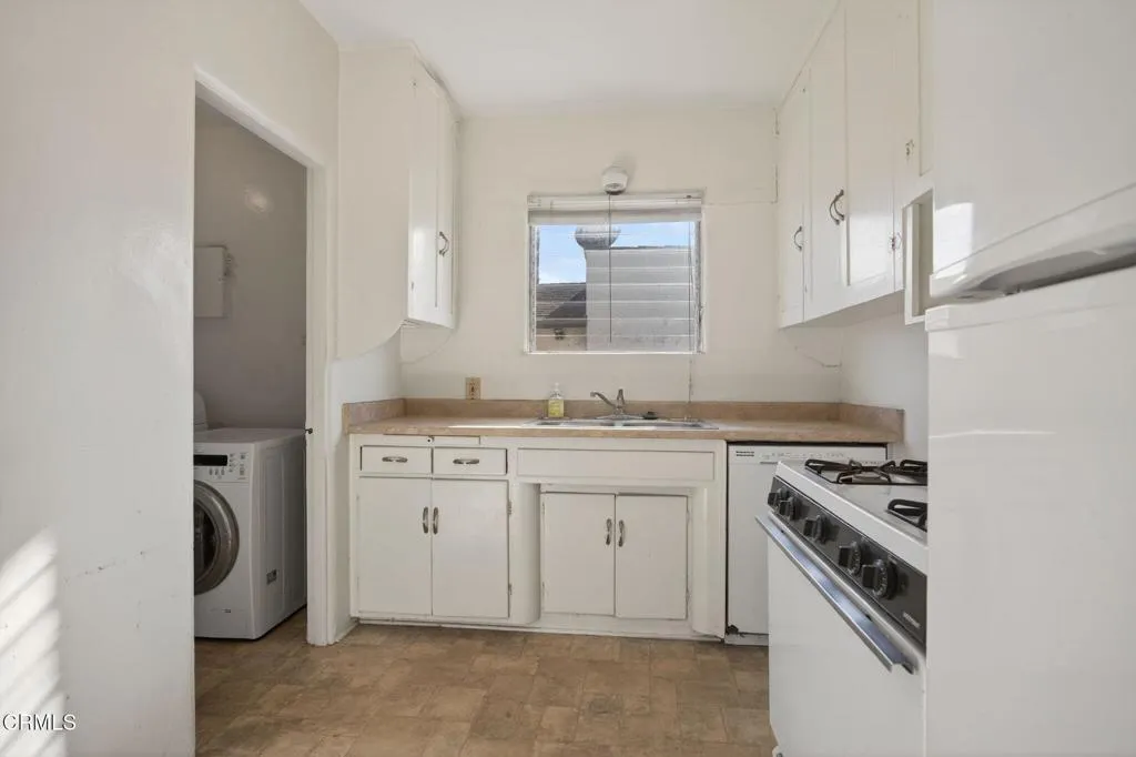 386 Howard Street, Ventura, California 93003 home-pic-15