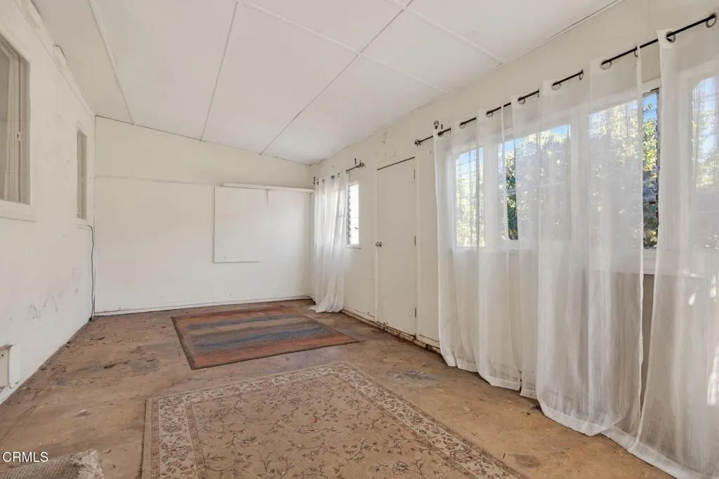 386 Howard Street, Ventura, California 93003 home-pic-25