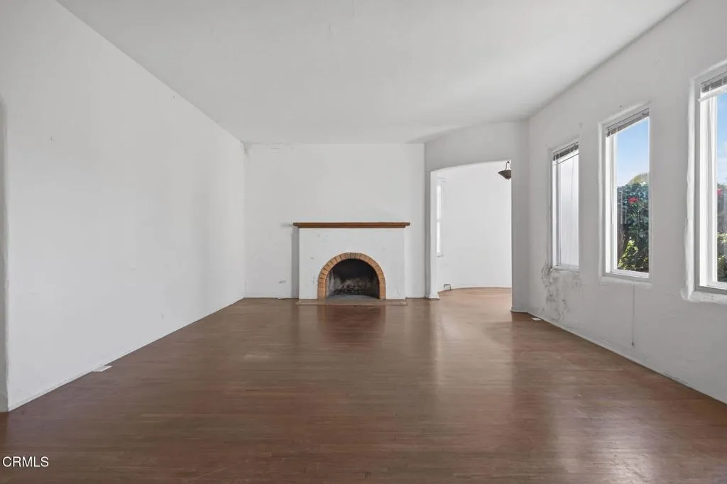386 Howard Street, Ventura, California 93003 home-pic-10