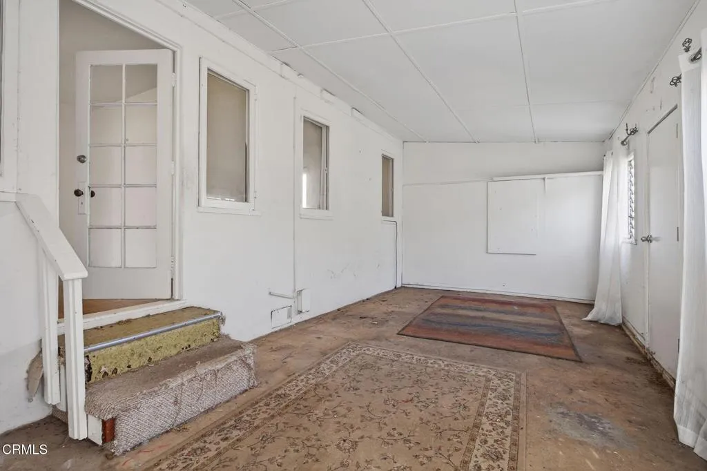 386 Howard Street, Ventura, California 93003 home-pic-24