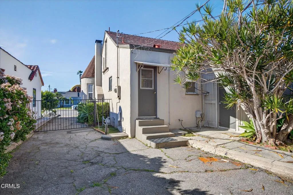 386 Howard Street, Ventura, California 93003 home-pic-29