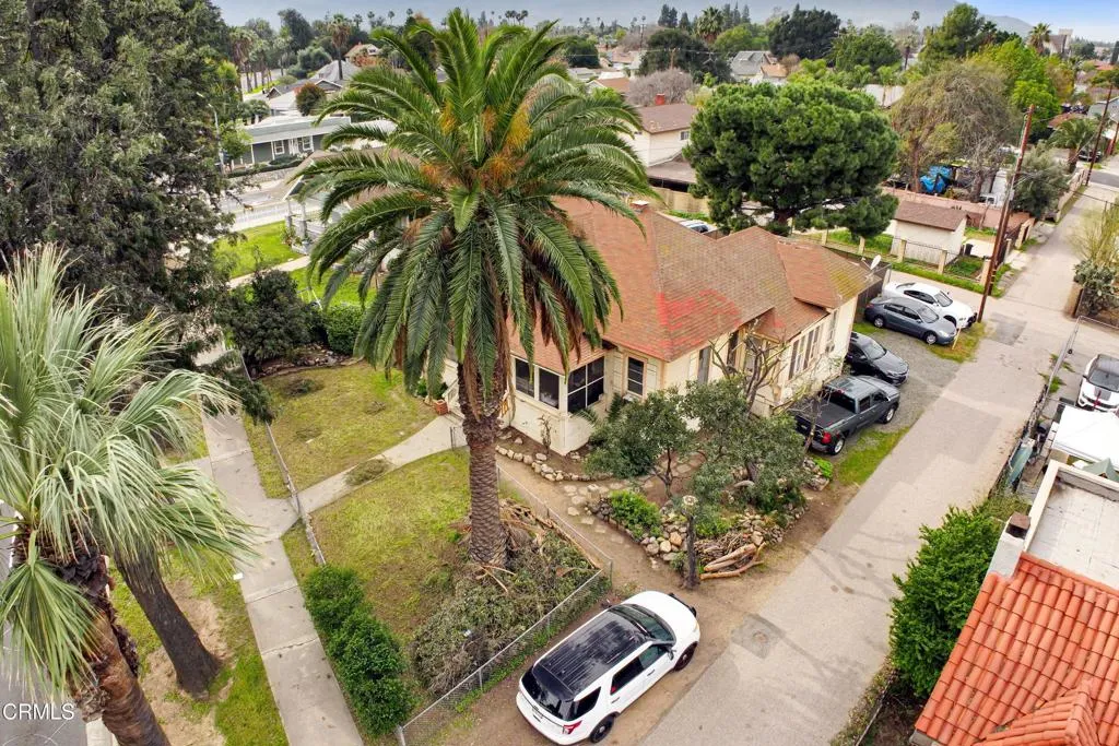 714 E Grand Boulevard, Corona, California 92879 home-pic-1