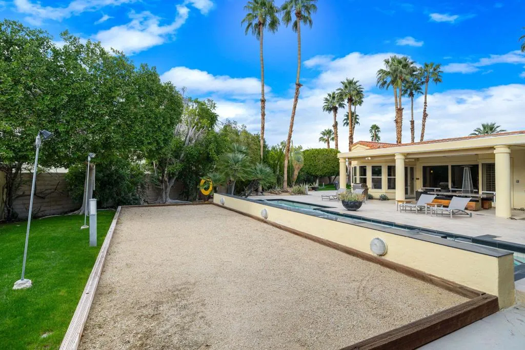 73043 Monterra Circle W, Palm Desert, California 92260 home-pic-56