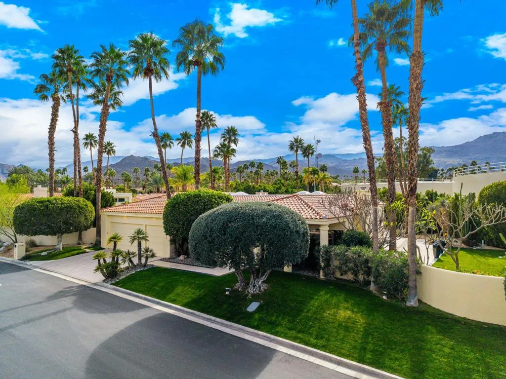 73043 Monterra Circle W, Palm Desert, California 92260 home-pic-65