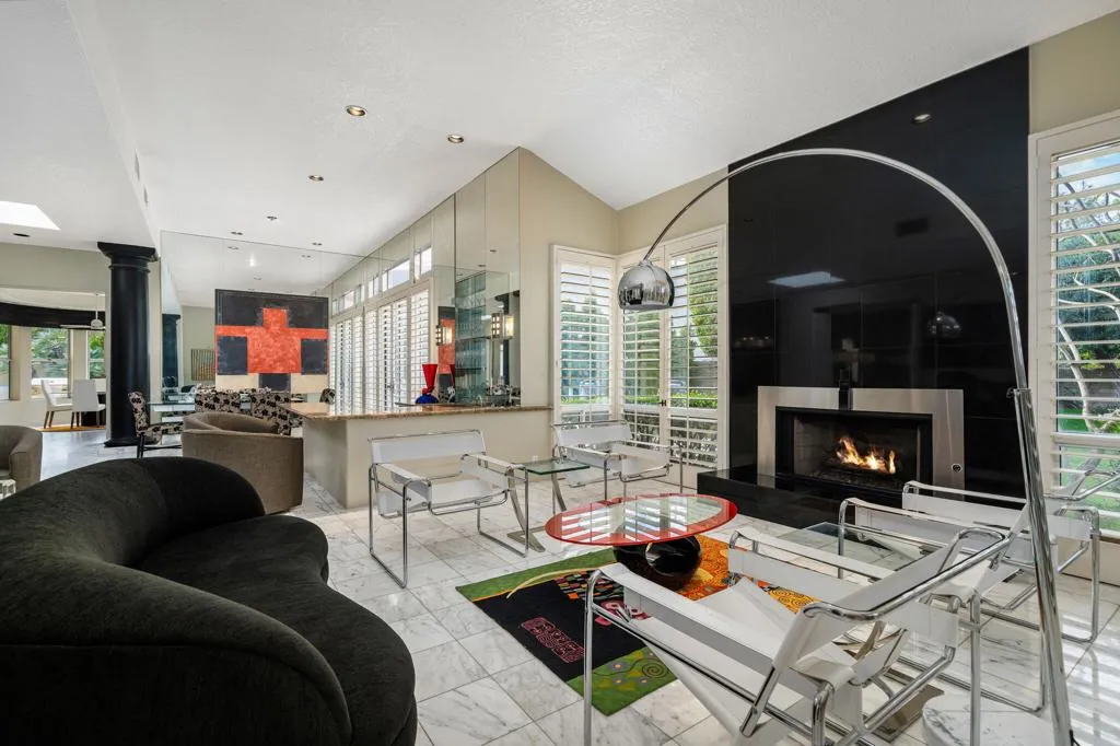 73043 Monterra Circle W, Palm Desert, California 92260 home-pic-11