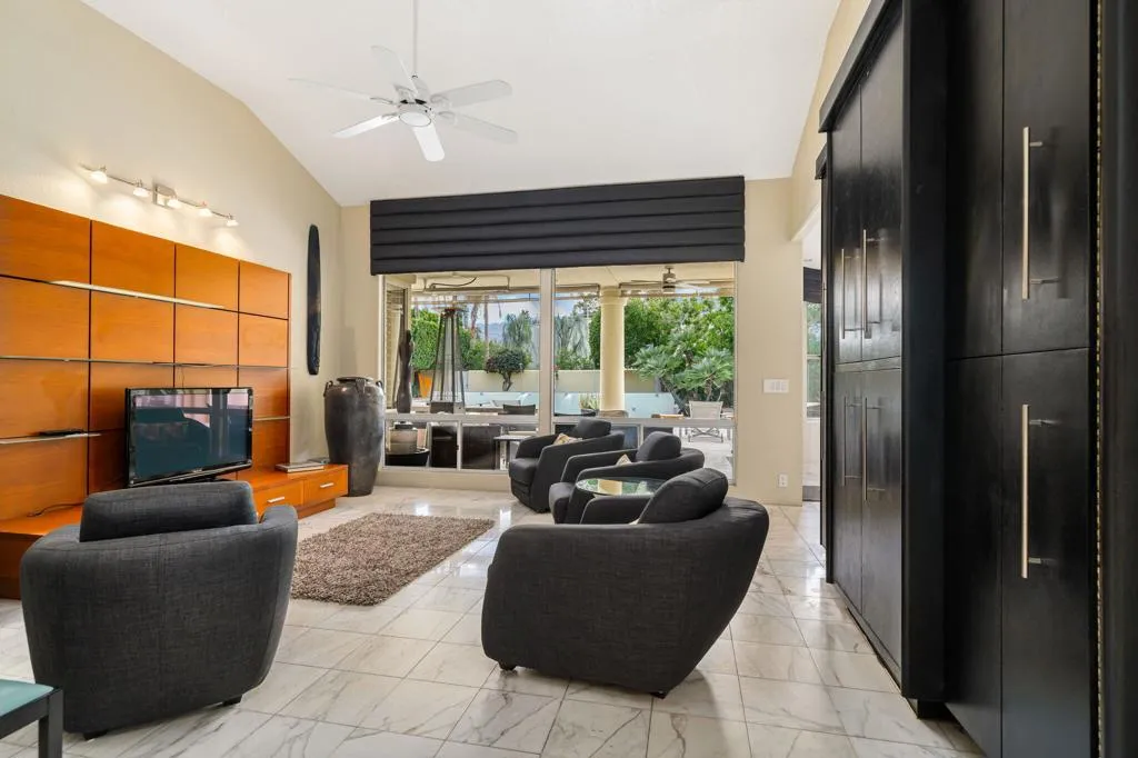 73043 Monterra Circle W, Palm Desert, California 92260 home-pic-28
