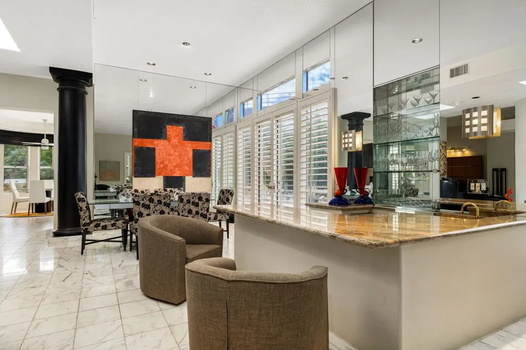 73043 Monterra Circle W, Palm Desert, California 92260 home-pic-16