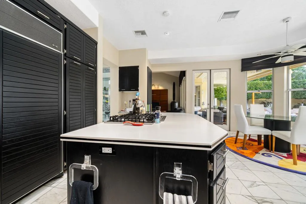 73043 Monterra Circle W, Palm Desert, California 92260 home-pic-23