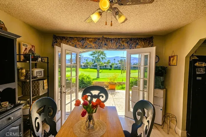 DINING ROOM OFF KITCHEN