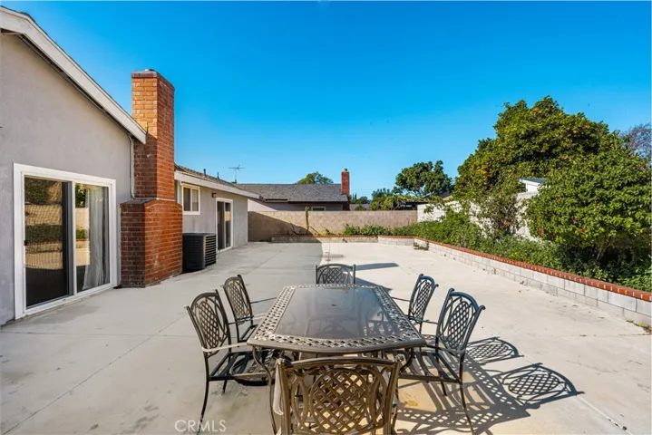 605 W Curie, Santa Ana, California 92707
