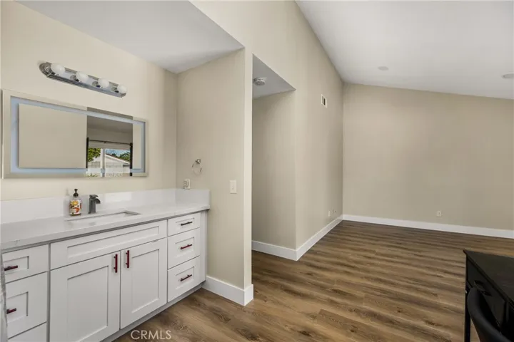 605 W Curie, Santa Ana, California 92707